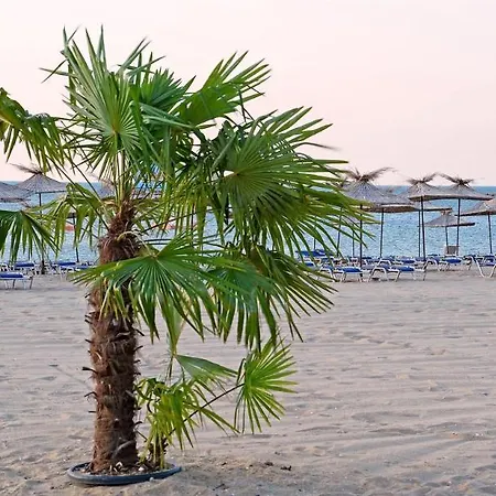 Berlin Park Golden Sands