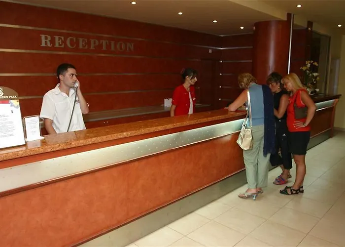 Berlin Park 酒店 4*