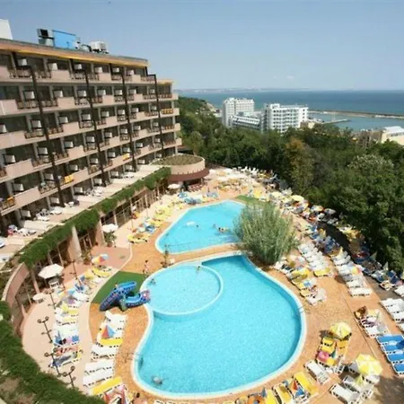 Berlin Park Golden Sands